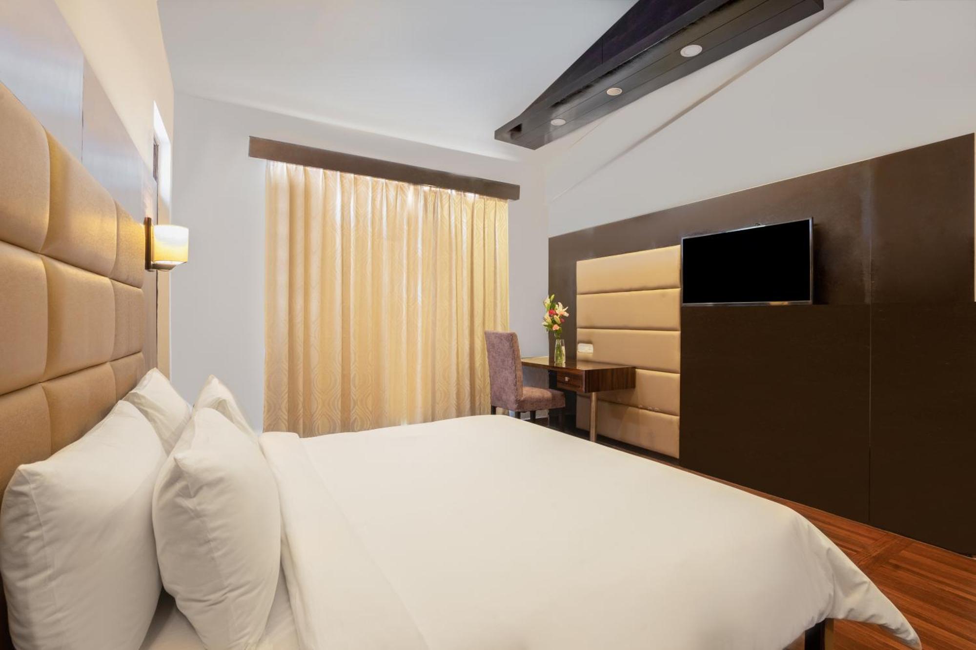 Country Inn Goa Varca Beach - 2 Minutes Walk To The Beach Extérieur photo