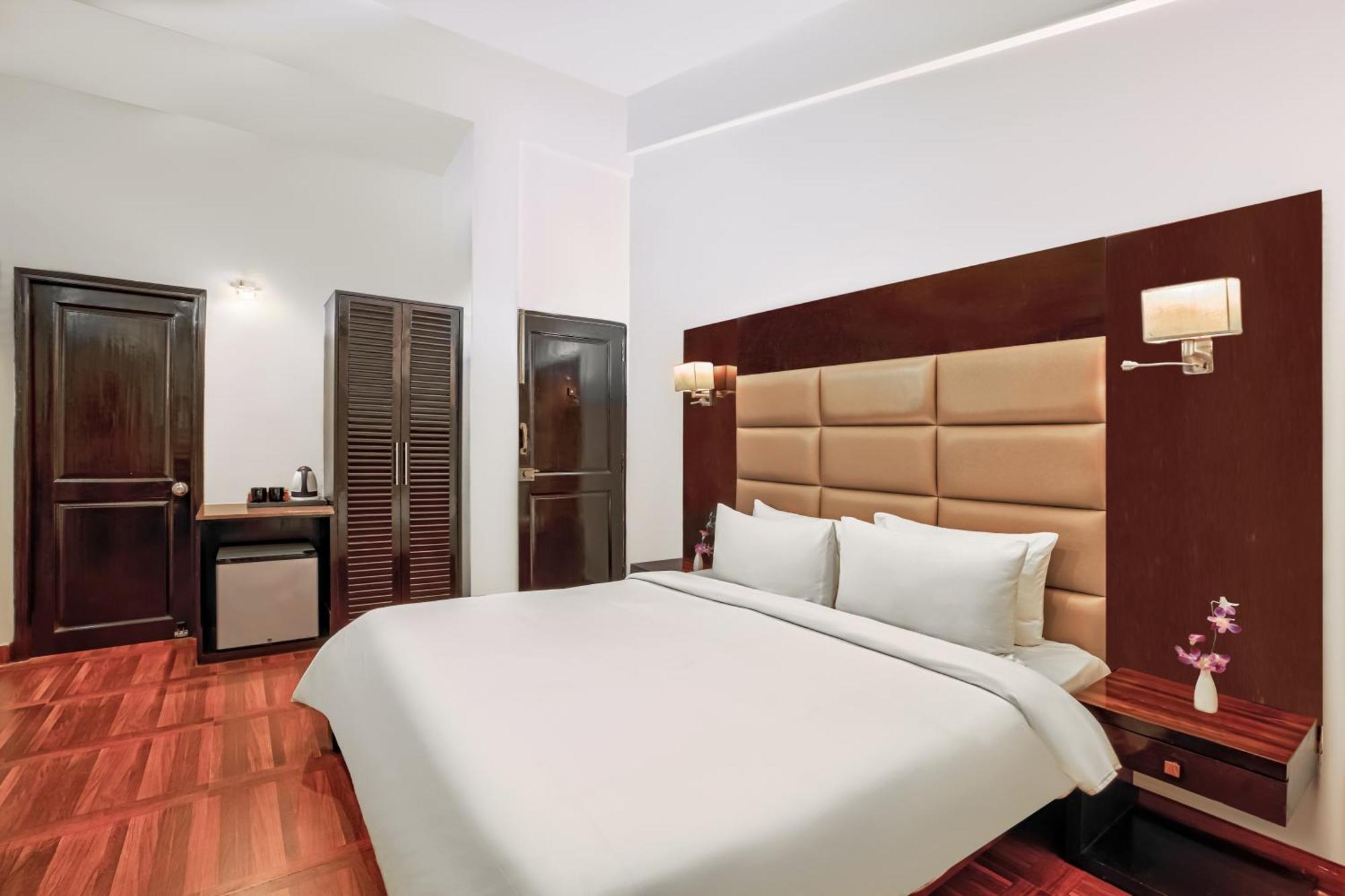 Country Inn Goa Varca Beach - 2 Minutes Walk To The Beach Extérieur photo